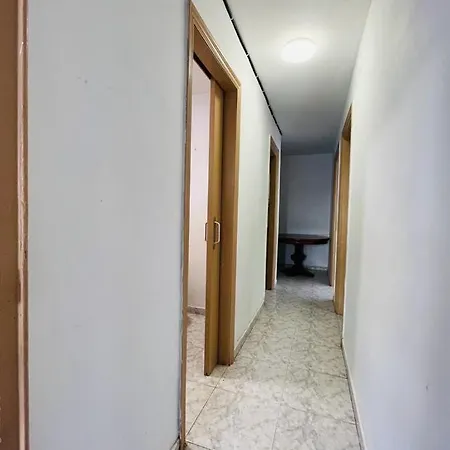 Apartamento Especial Para Grupos De Jovenes,pleno Centro Apartment Salou