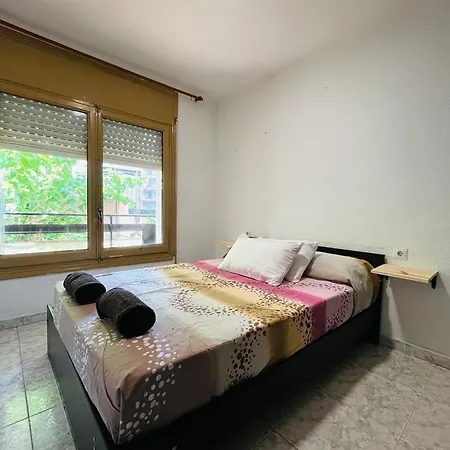 Apartamento Especial Para Grupos De Jovenes,pleno Centro * Salou